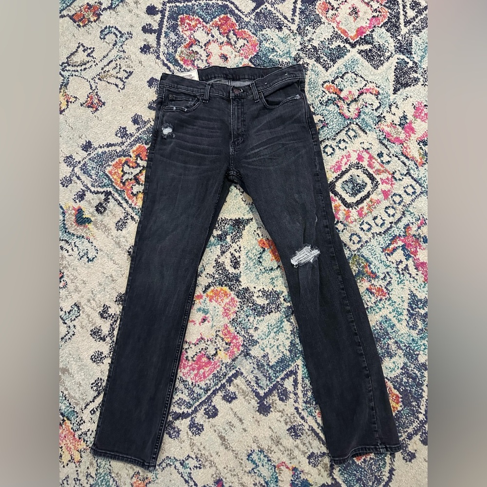 Men’s Hollister slim straight faded black jeans. Size 32X30.